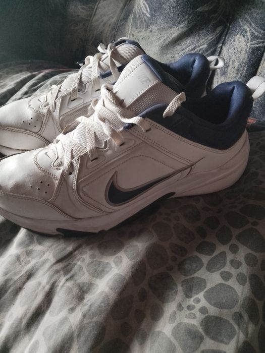 Маратонки Nike номер 46