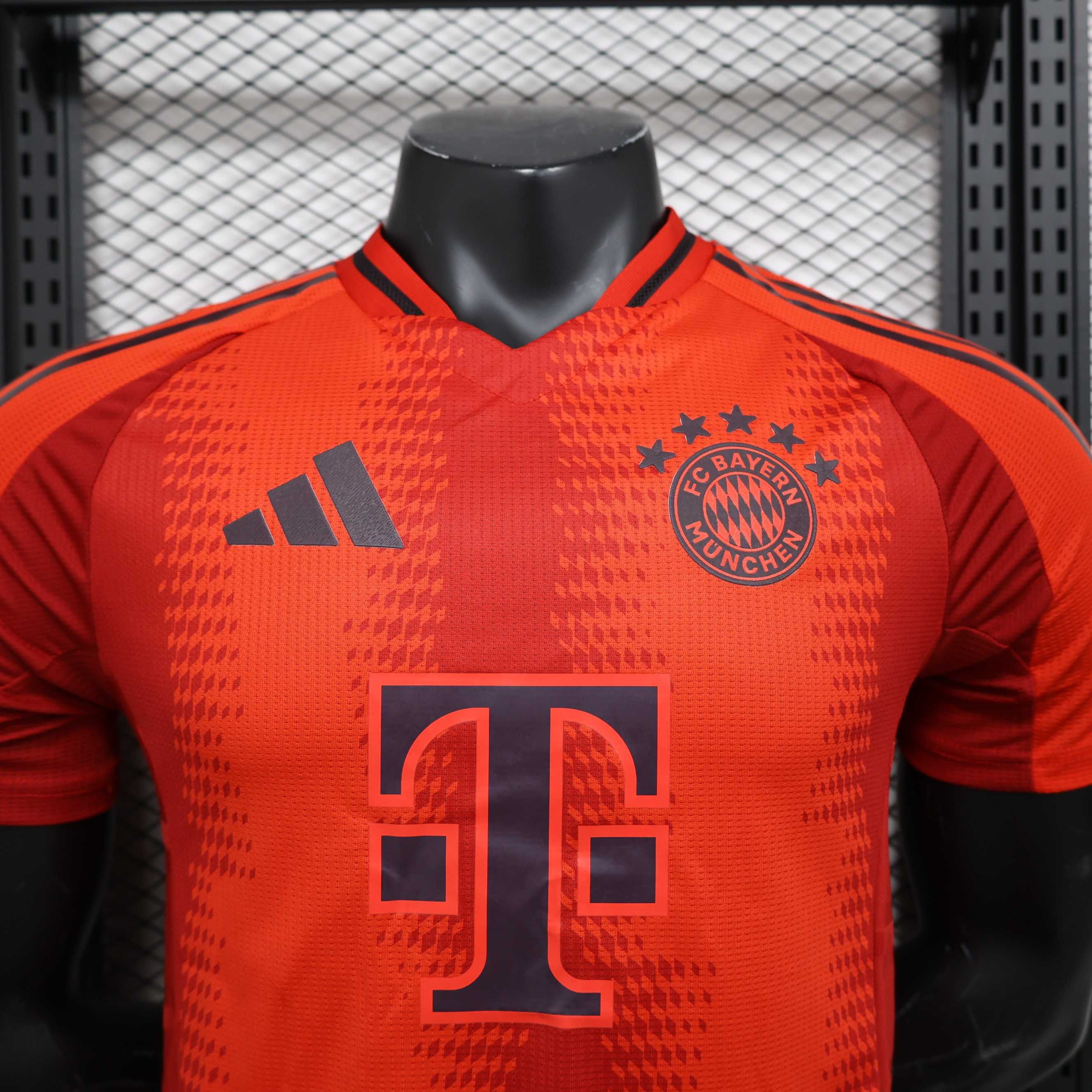 Bayern - фланелката за сезон 2024/25
