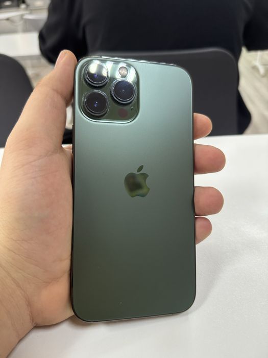 Продам 13 про макс В идеальном состоянии