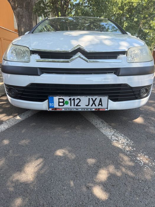 Vând Citroen C4.