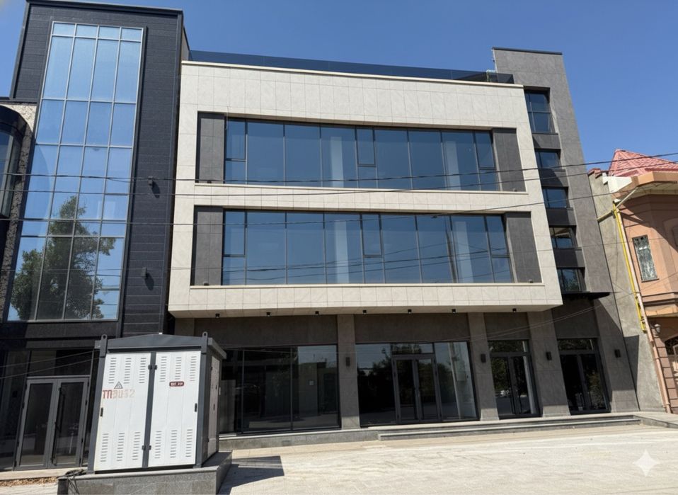 Сдается отдельно стоящее здание 1502м2, 1 Линия. SH83