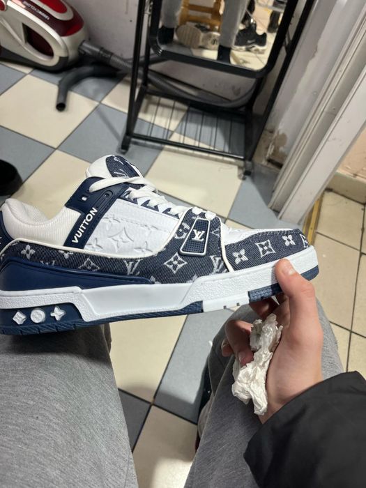 Adidasi lv (louis vuitton)