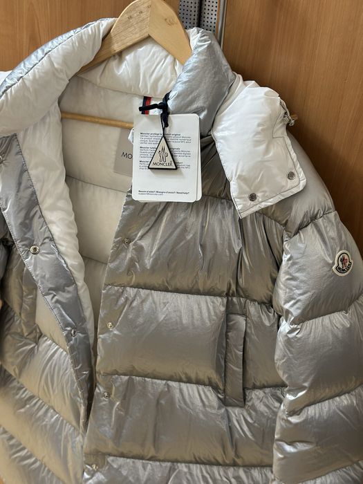 Продам куртку оригинал Monkler