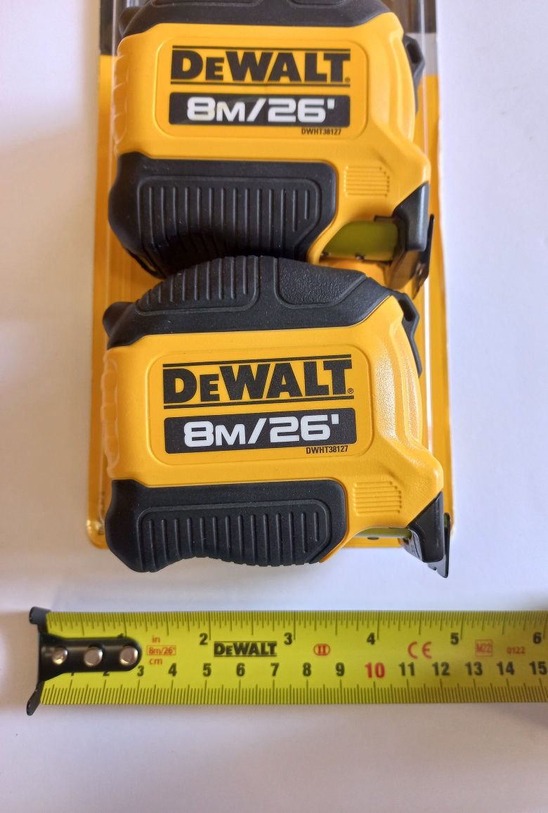 Ролетки Dewalt DWHT38127 8м.