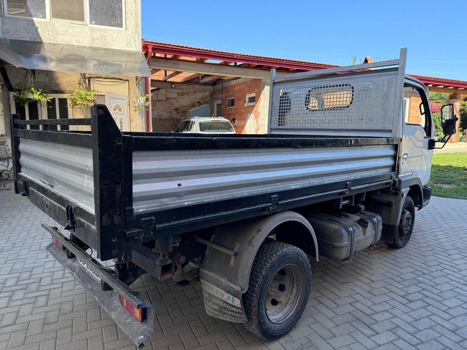 Nisan cabstar 3000
