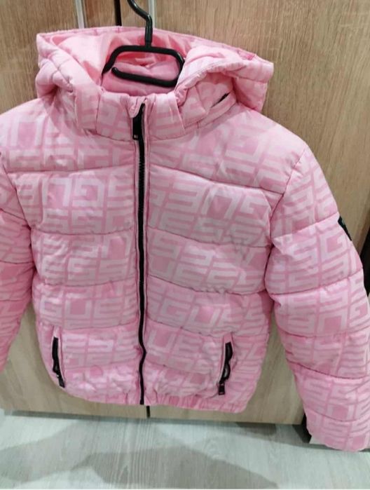 Дамско яке Guess