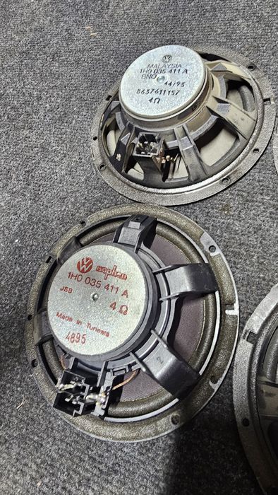 Set difuzoare + tweetere originale Volkswagen Golf 3 / Vento / Passat