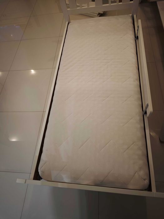 Продавам детско легло Kriter /Критер/ 165х75см