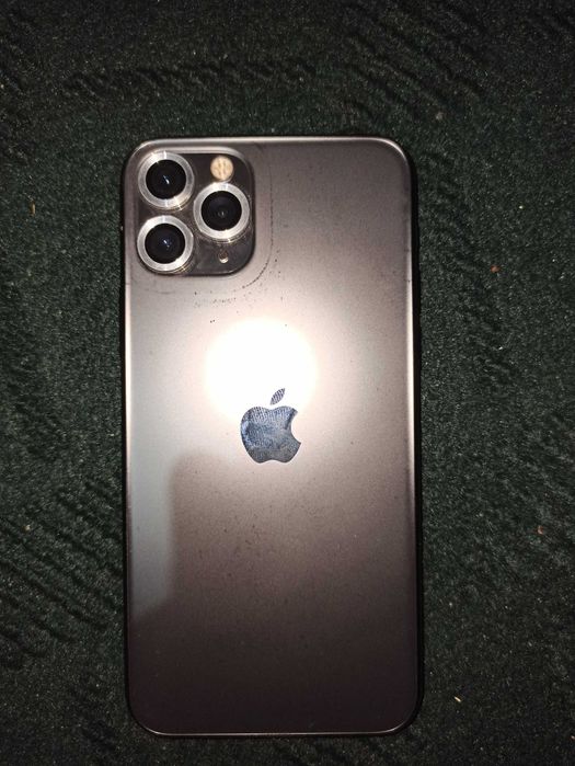 Model iPhone 11 pro yomkost 72 ochilmagan yaxshi holatda xotira 256
