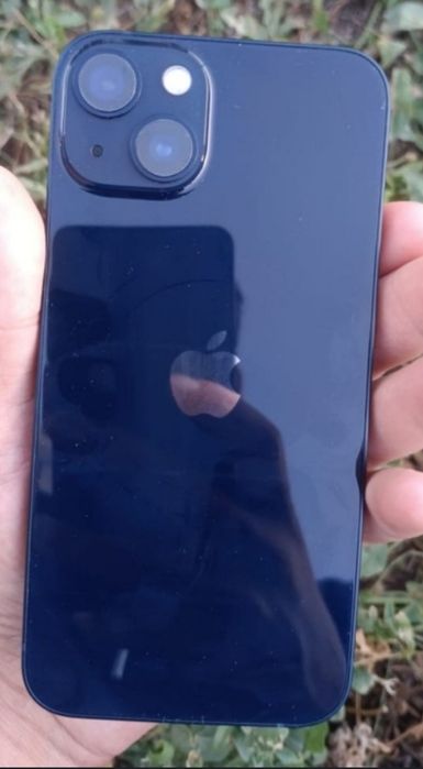 Продам IPhone 13 темно-синий 
АКБ 91%
память 128