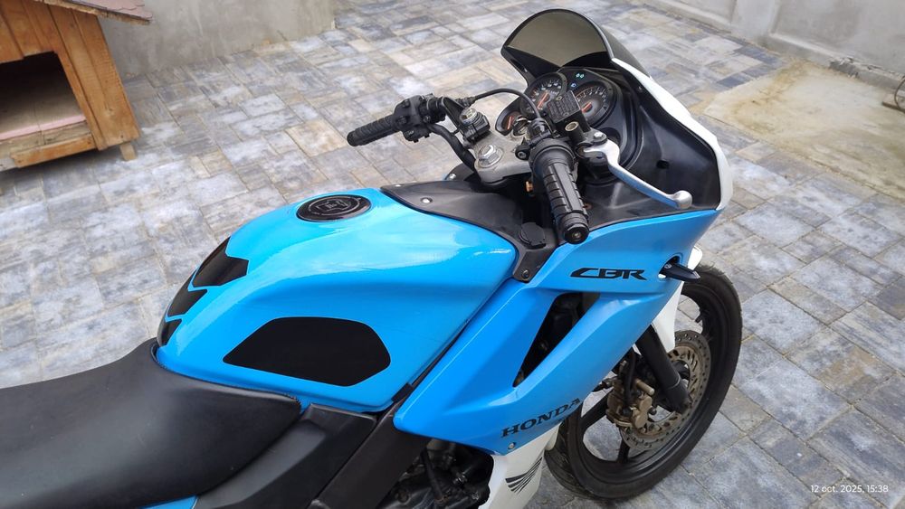 Dezmembrez/Vand Honda cbr 125R