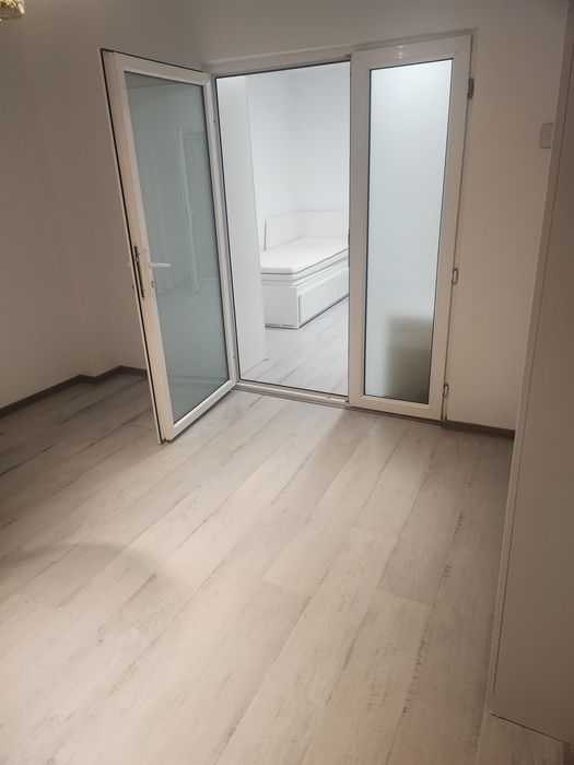 Inchiriez apartament in Bucurestii Noi cu 2 camere si curte