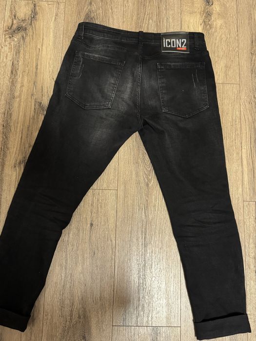 Мъжки черни дънки icon