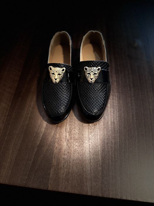 Pantofi eleganti pentru baietei