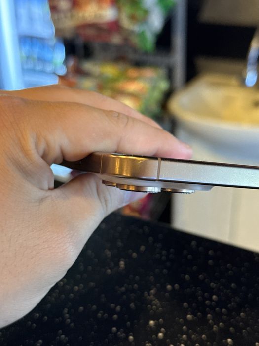 Срочно продам iPhone 16 Pro Max 256gb
