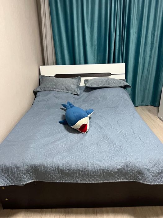 Кровать двухспальняя