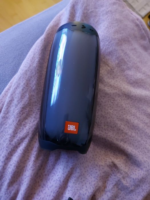Vând jbl pulse 4