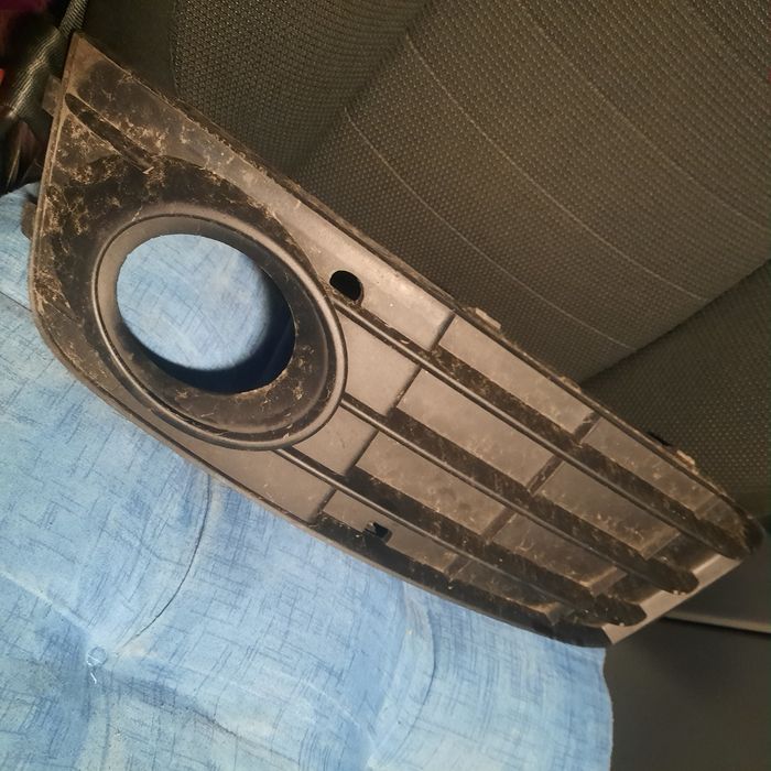 Mască grilă proiector audi