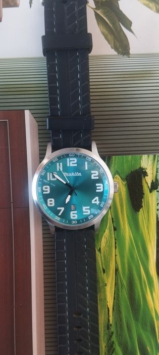 Часы Makita data watch