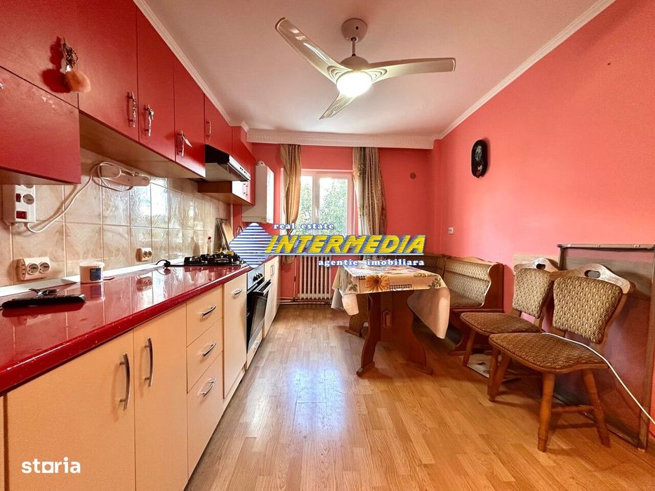 Vanzare Apartament 4 camere Alba Iulia CETATE Mercur 2 bai 90 mp cu