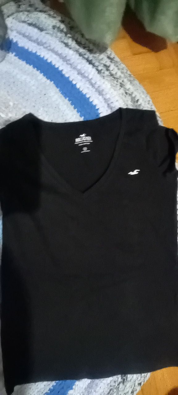 Set tricouri damă gri,negru și bleumarin Hollister