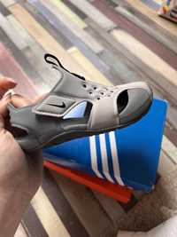 Sandale Nike copii marimea 25 (14 cm interior)