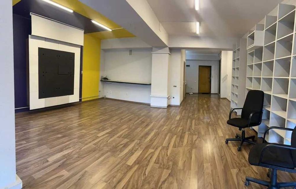 Офис Ориентир: Бадамзар 52м2 (338)