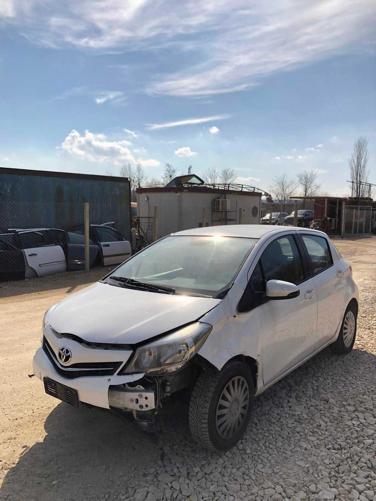 Тойота Ярис П13 / Toyota Yaris 2012г. P13  - на части