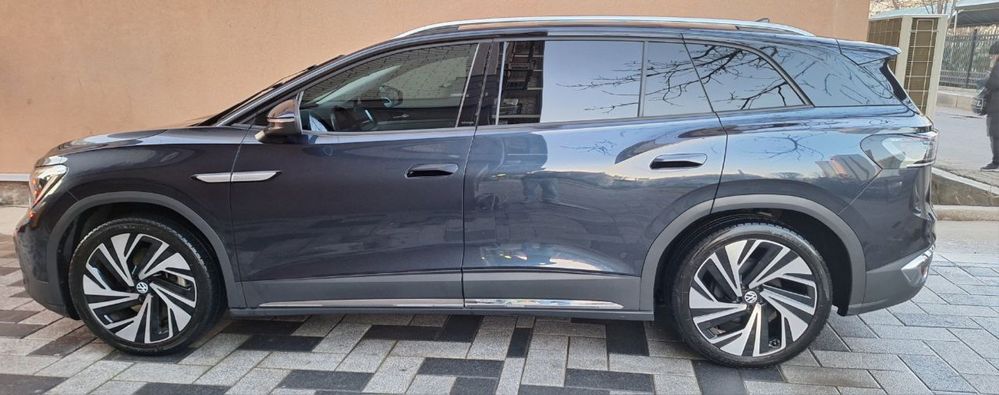 Автомобиль Volкswagen id 6 Pure+