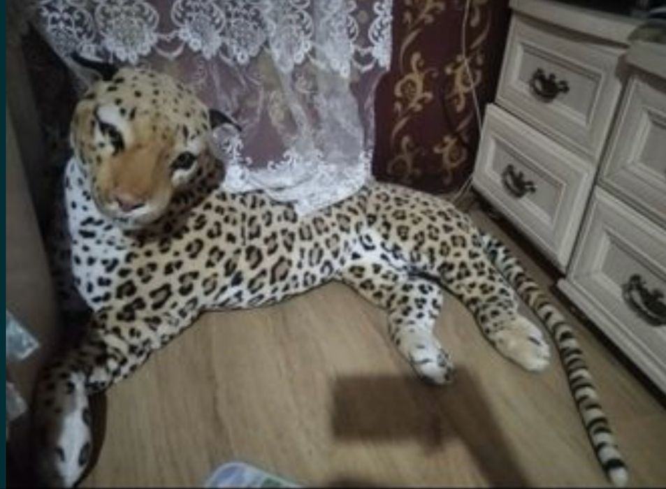 Тигр большой игрушка