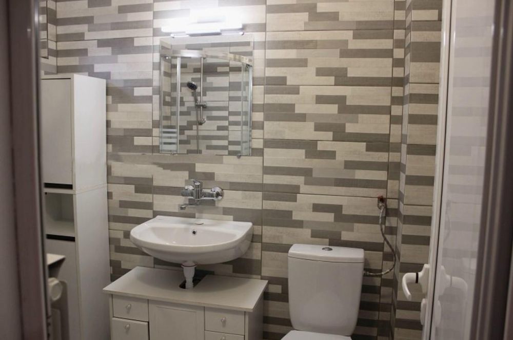 Дава се под наем Тристаен апартамент в София, Център - 80 кв.м за 750 € - Снимка #7