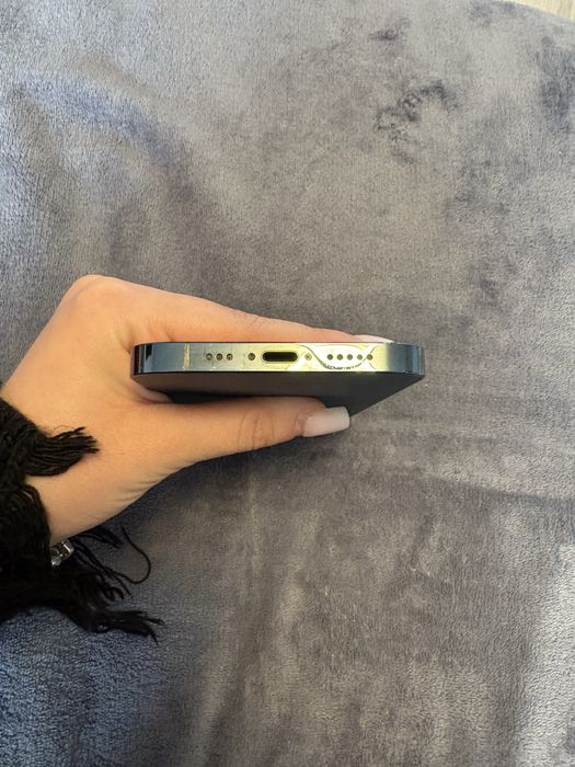 Vand Iphone 12 pro , stare buna,folosit,128GB.