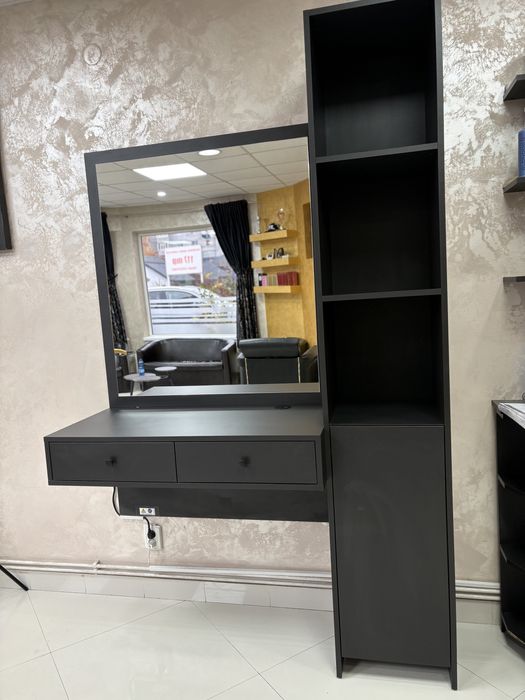 Vând mobilier pentru salon. Toate produsele sunt în stare foarte buna.