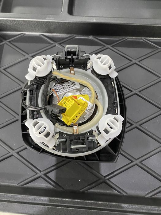 Airbag volan Vw Touareg 7P6880201K81U