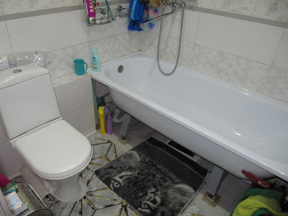 Дом кирпичн 5-комн, 3х-этажн на Аблакетке