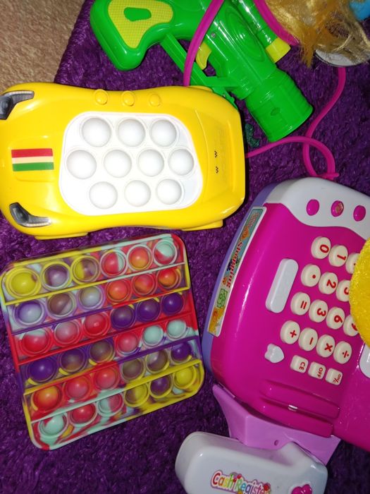 Большой мешок игрушек.