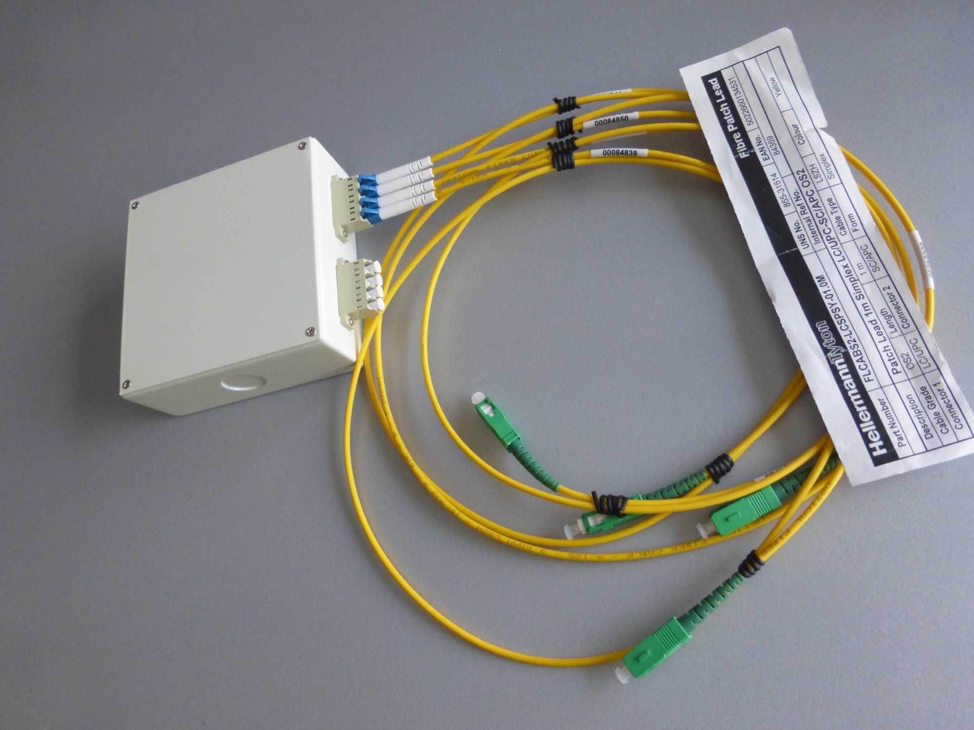 Кутия за инсталация на оптичен кабел  LC PatchBox - 2 Port Quad 8-Core