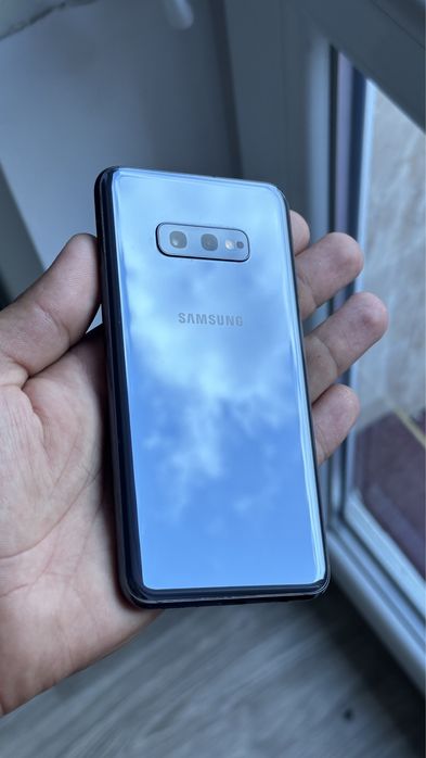 Samsung s10e като нов