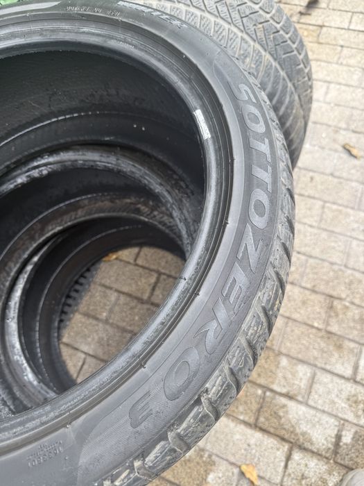 Anvelope iarna - Pirelli winter Sottozero 3 -245/40 R18
