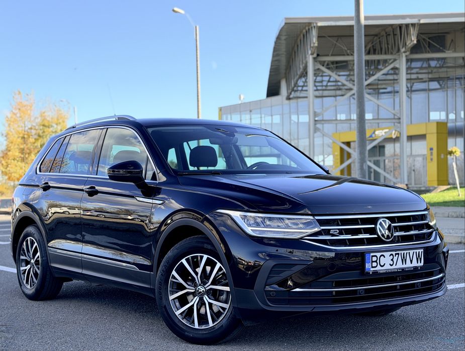 Volkswagen Tiguan 1.5TSI DSG ACC CarPlay Euro6 TVA Deductibil 85.000km