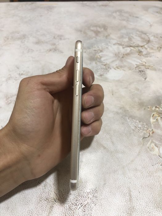 Iphone 7. 128gb xotira