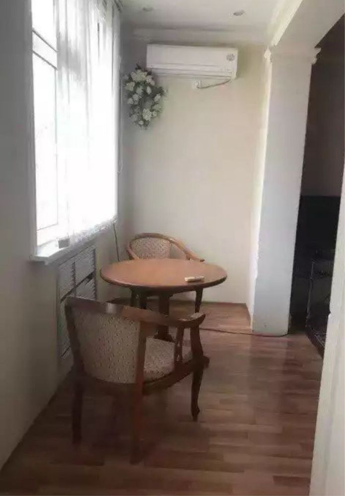 Talabalarga Megani Orqasida