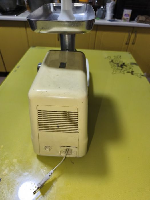 продам хорошую мясорубку