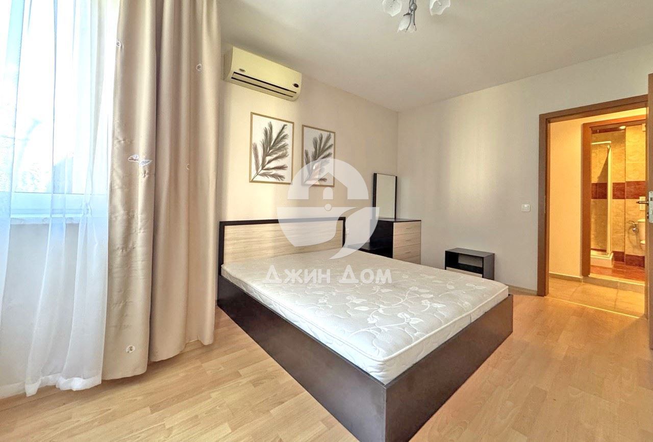 Продава се Двустаен апартамент в к.к. Слънчев бряг - 65 кв.м за 1076 €/кв.м - Снимка #4
