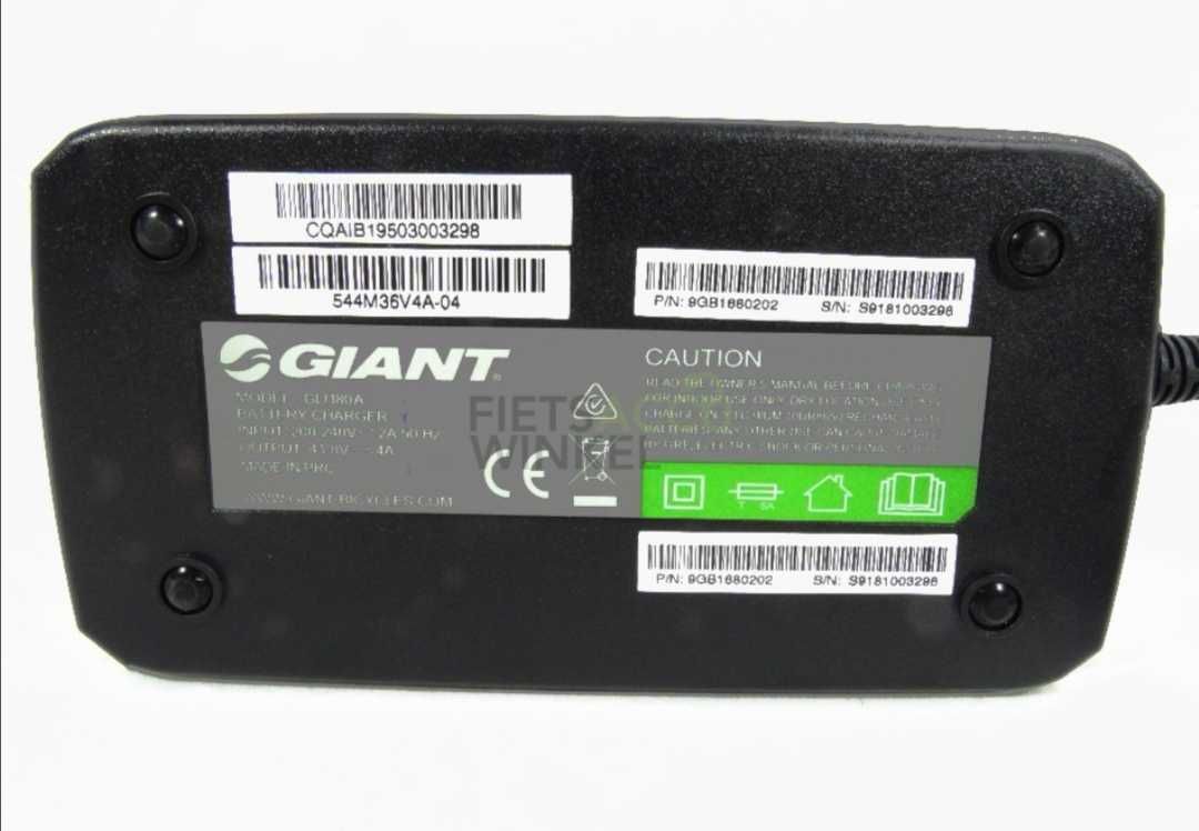 Зарядно Giant 36 Volt 4 Ah