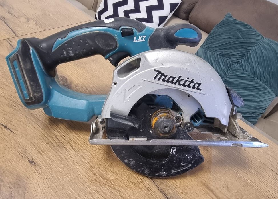 Акумулаторен ръчен цирколяр Makita 18v за части