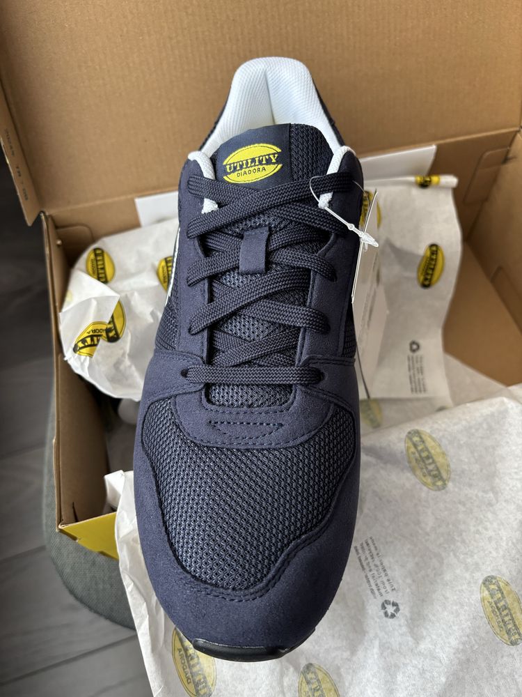 Спортни обувки DIADORA