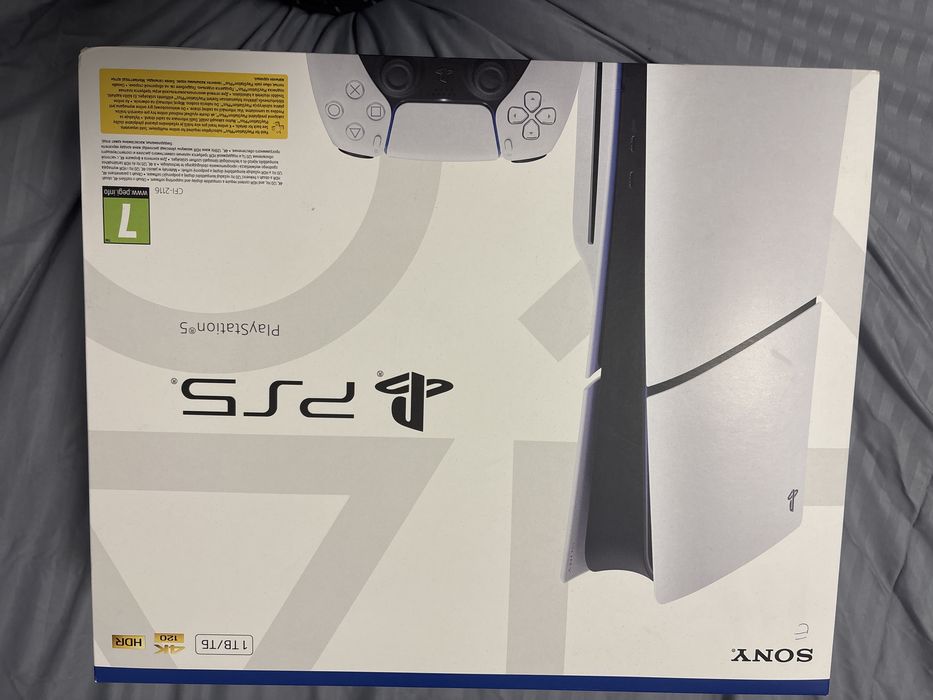 Vand PlayStation 5 1TB Disk aproape nou