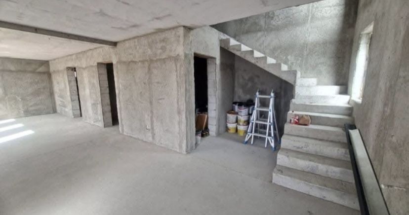 Casa noua 2025 de vanzare