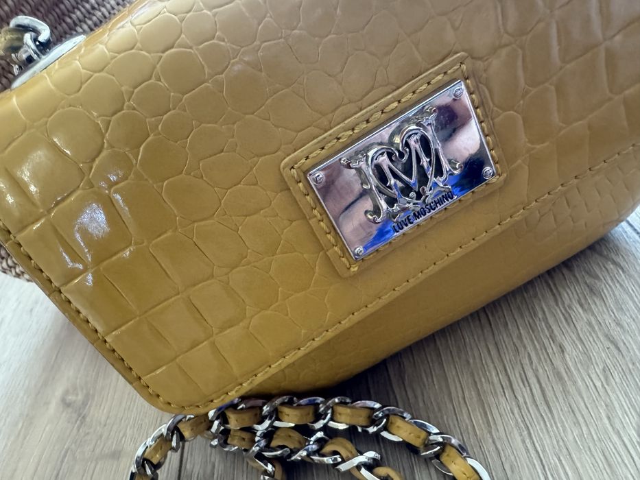 Чанта Moschino , среден размер